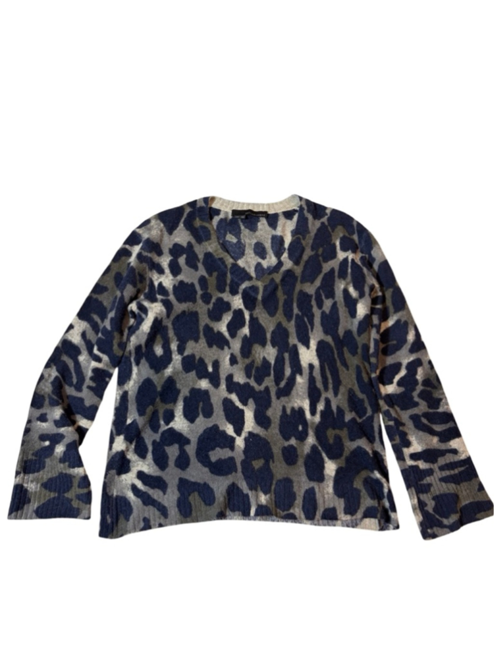 360 Cashmere Leopard Print Cashmere Sweater Blue Gray V Neck Soft Luxe XS